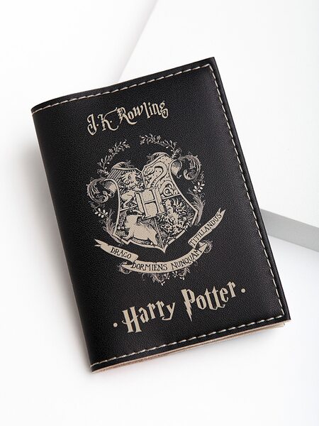 Обложка на паспорт "Гарри Поттер черная"